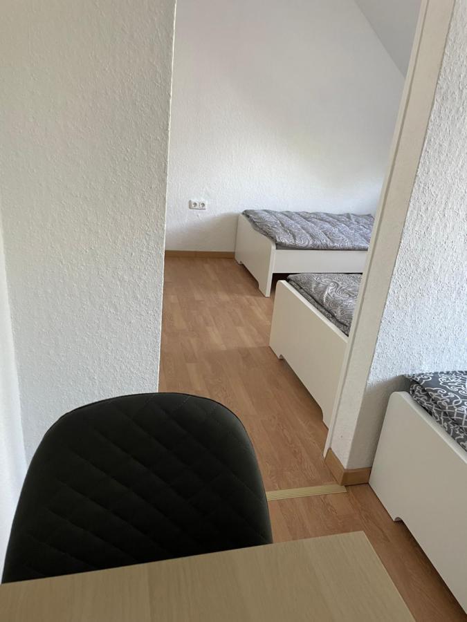 Guenstiges Apartment Gelsenkirchen Schalke Exterior foto