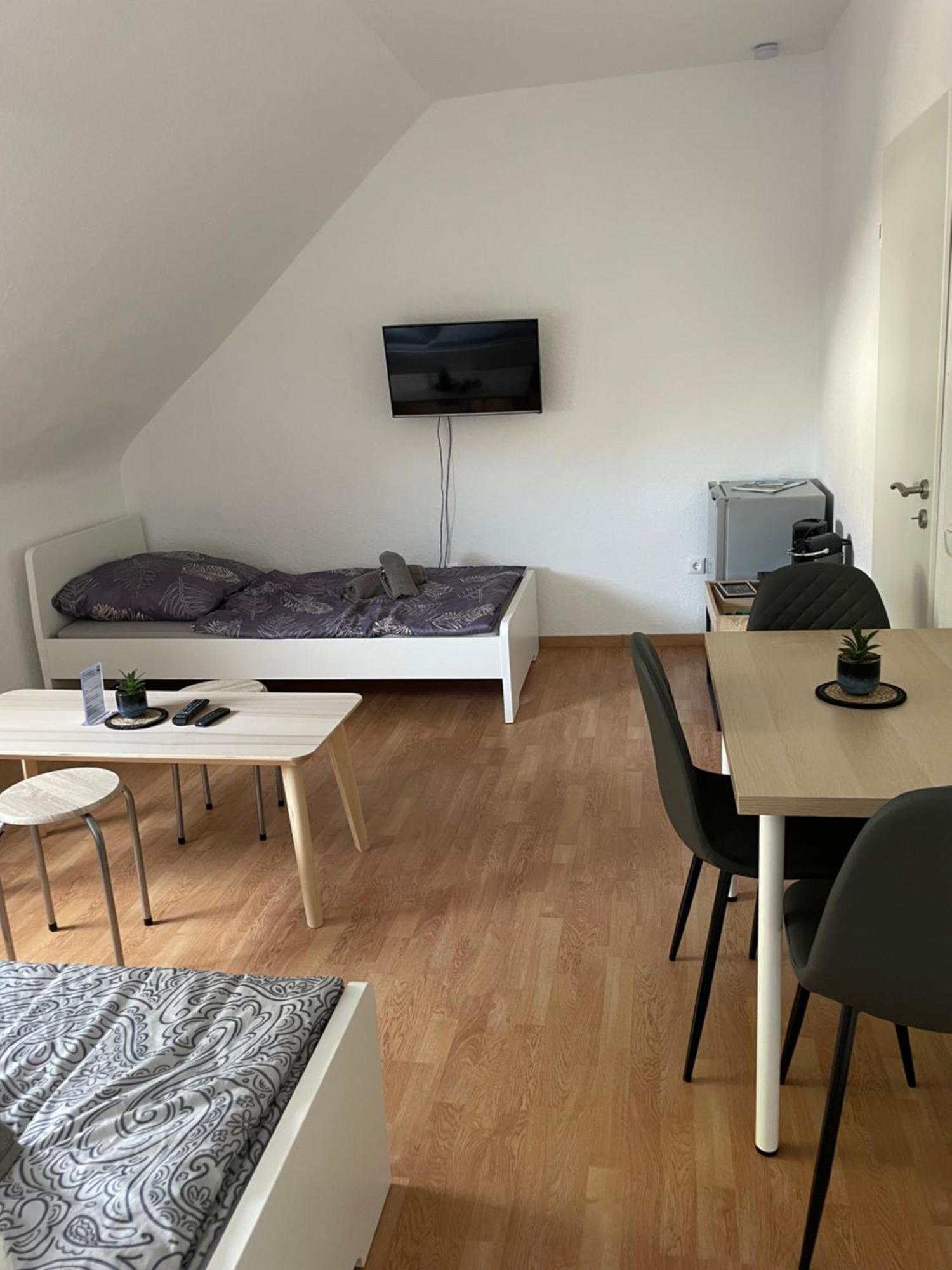 Guenstiges Apartment Gelsenkirchen Schalke Exterior foto