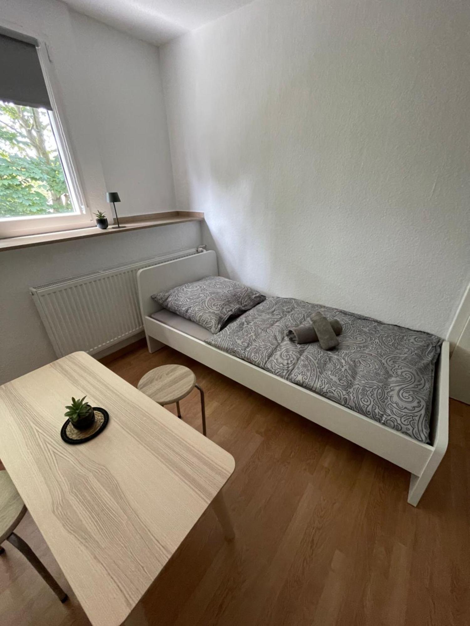 Guenstiges Apartment Gelsenkirchen Schalke Exterior foto