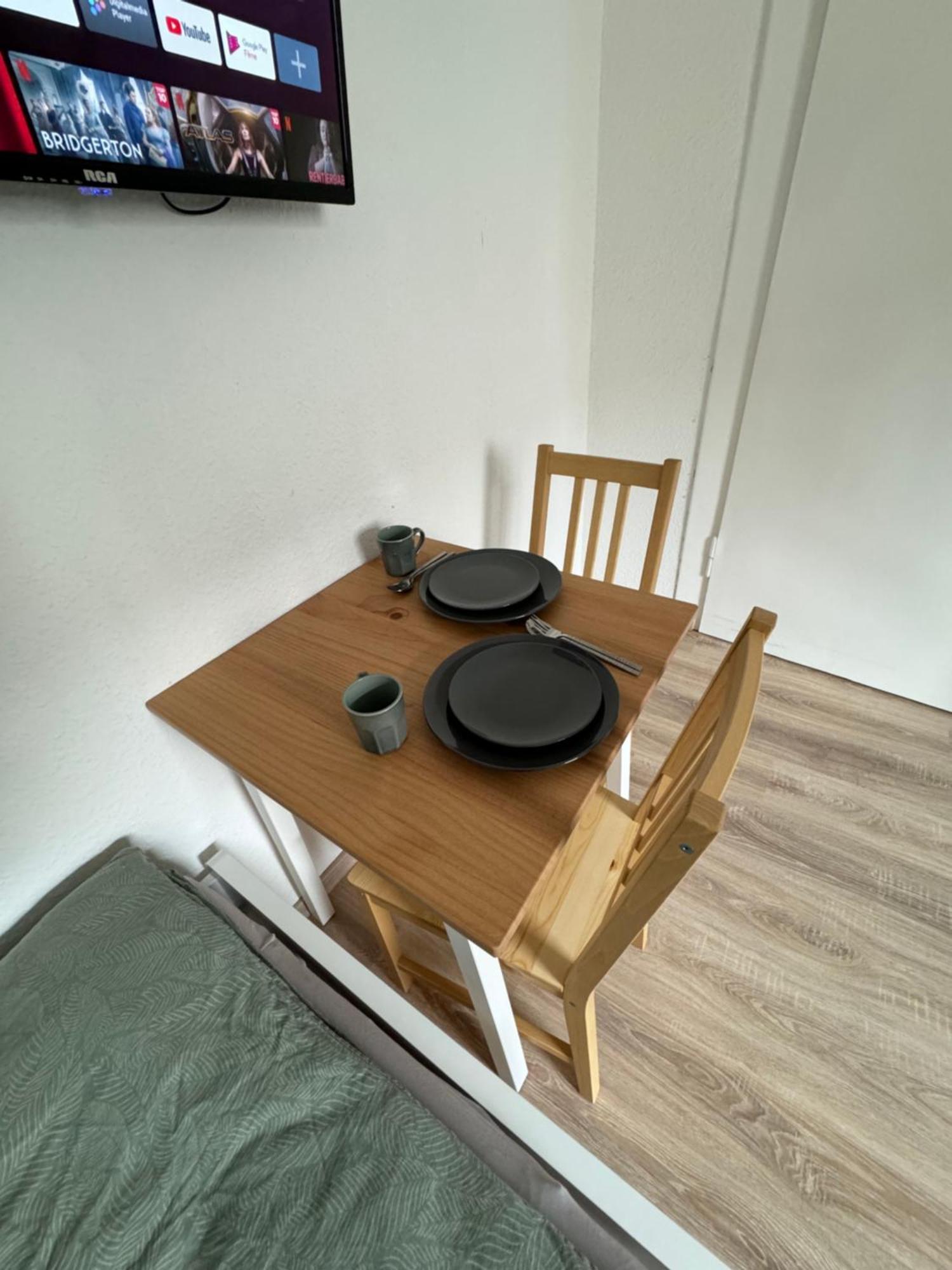 Guenstiges Apartment Gelsenkirchen Schalke Exterior foto